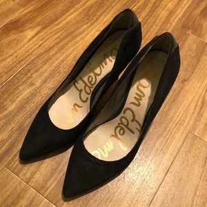 Black embossed Sam Edelman pumps size 7